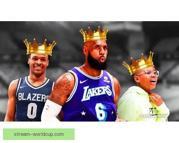 詹姆斯父子打高尔夫遭遇惊险 鳄鱼现身水中老詹勇敢捡球